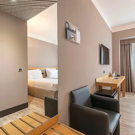 Ξενοδοχείο Western Quattrotorri