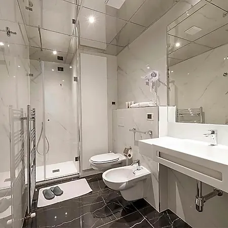 Western Quattrotorri Hotell 4*